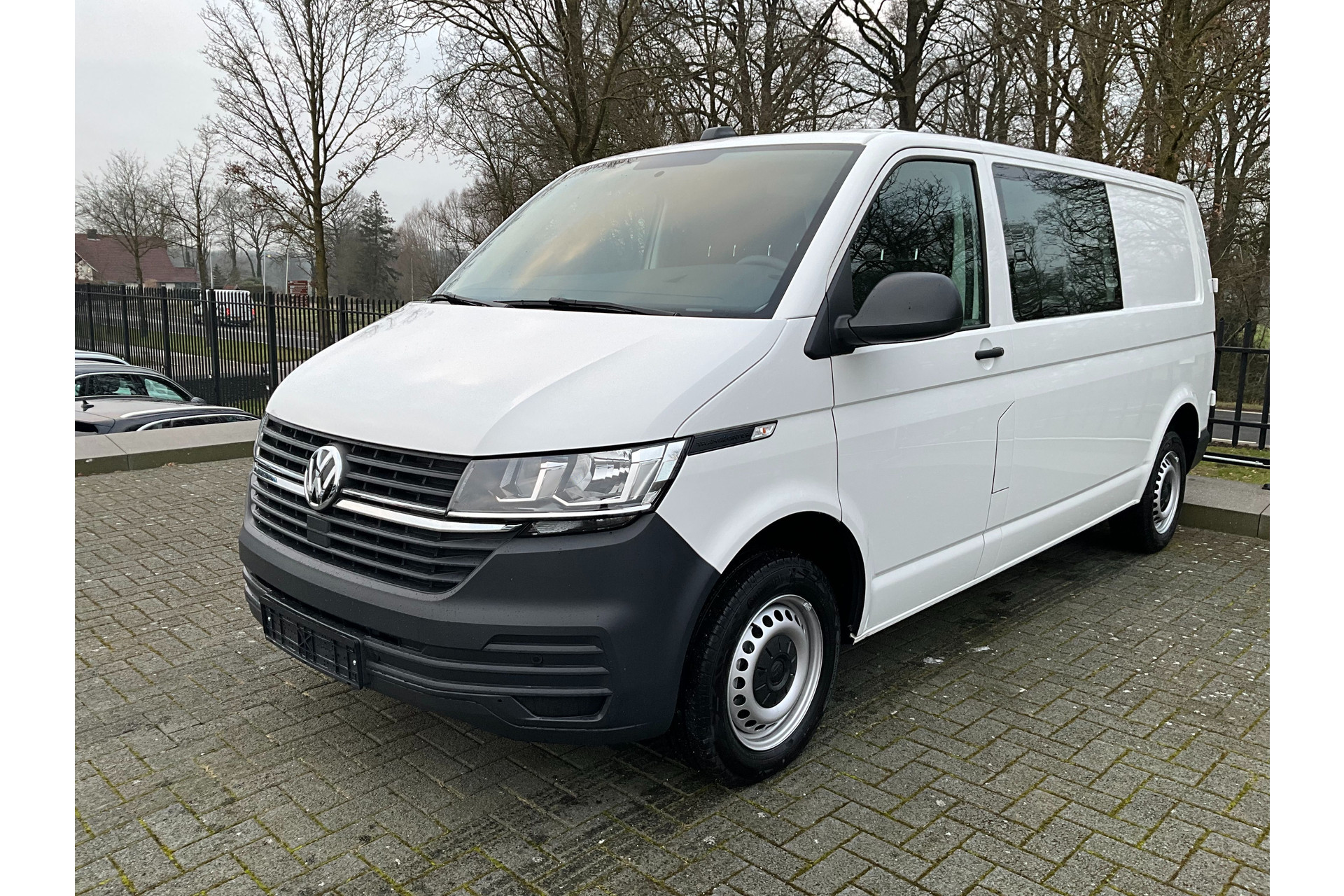 41029909-43.jpg