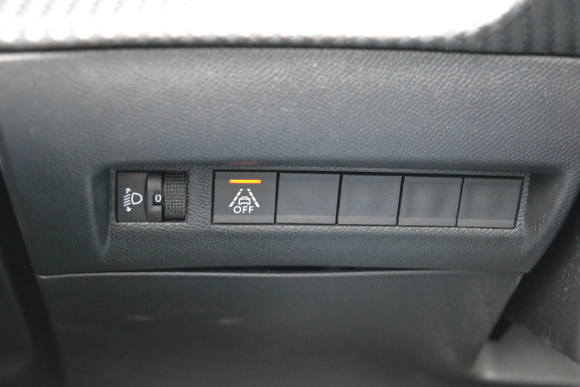 47010004-12.jpg