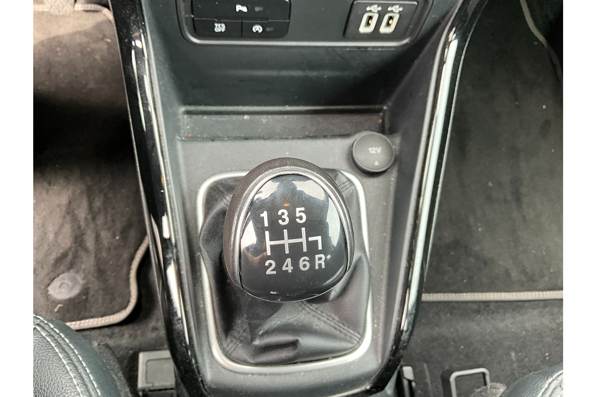 47298800-9.jpg