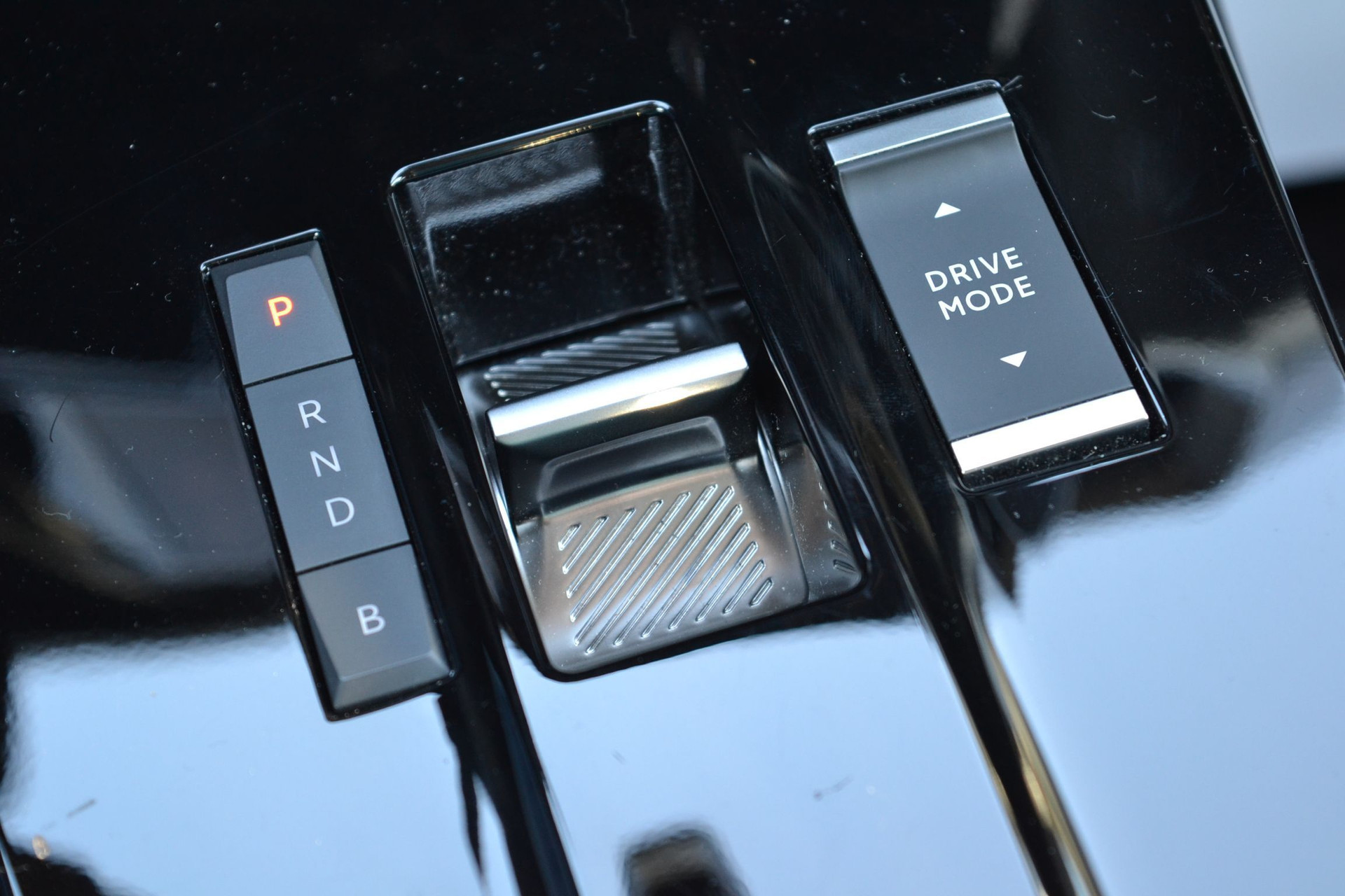 48377284-12.jpg