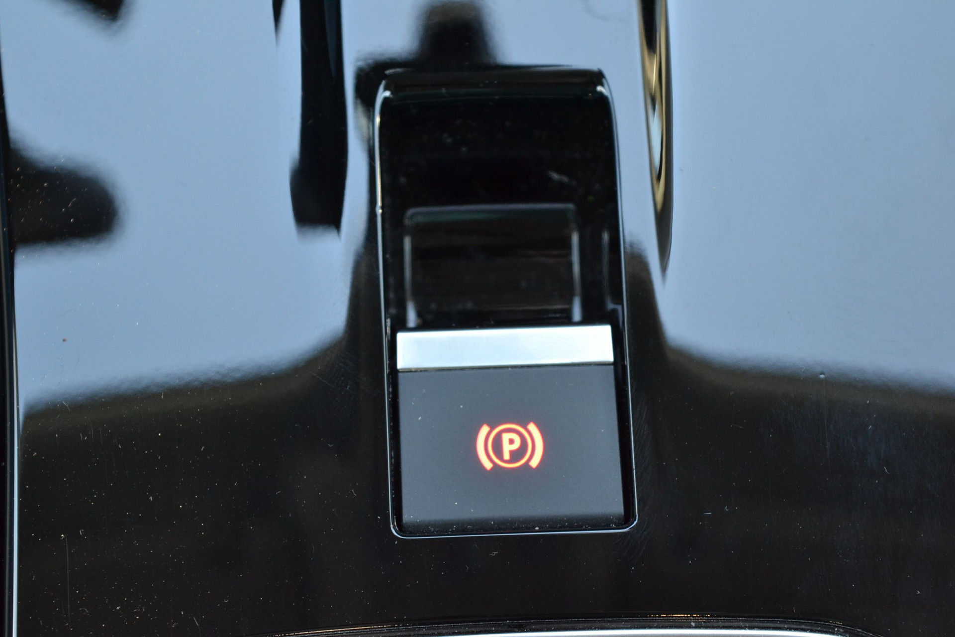 48377284-18.jpg
