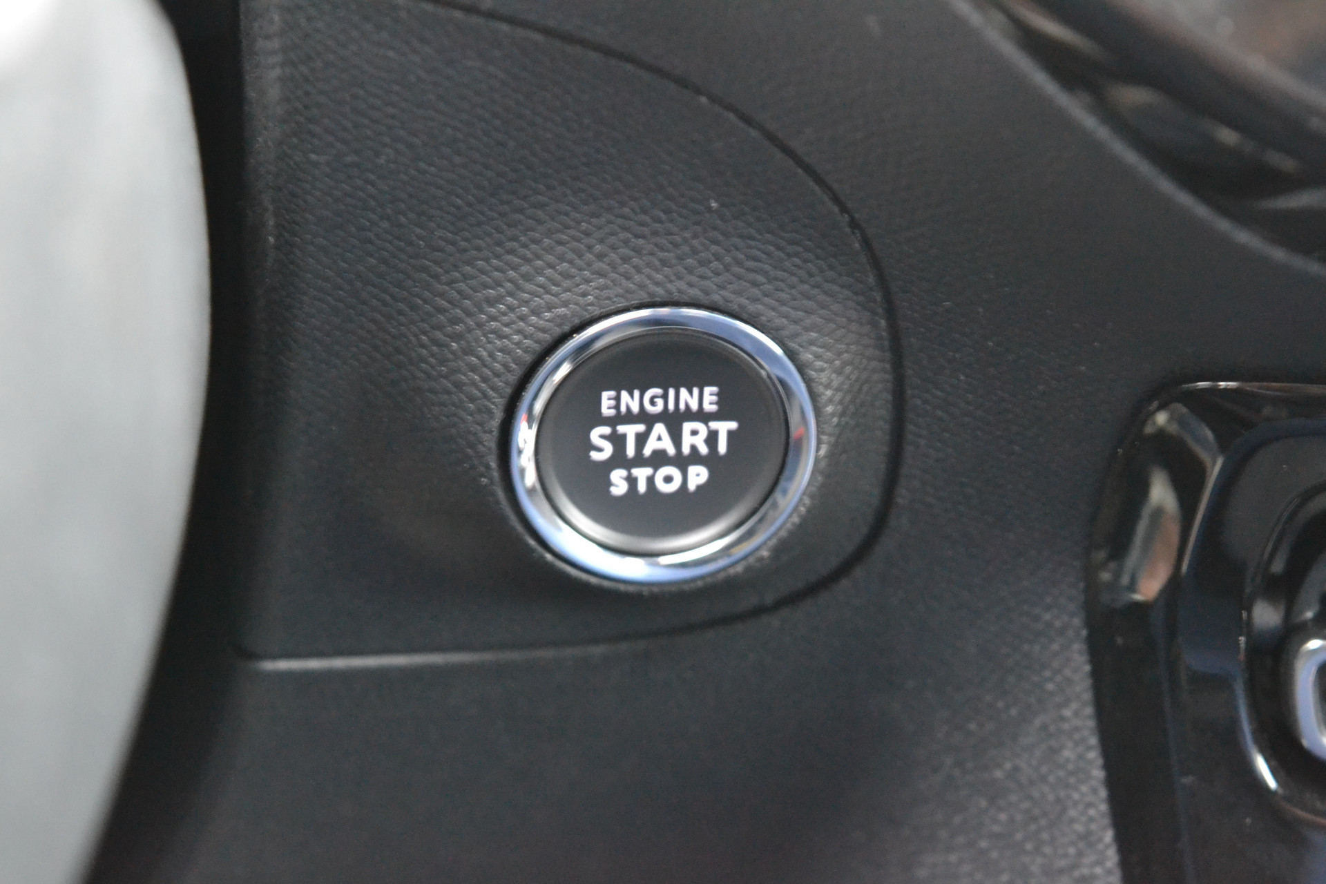 48414653-30.jpg